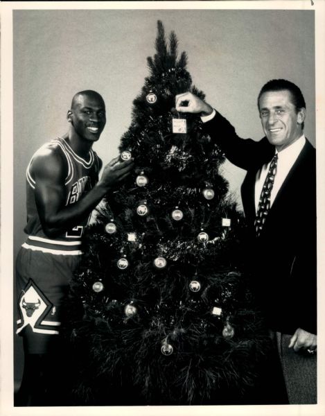 1990 Michael Jordan Chicago Bulls & Pat Riley New York Knicks "Chicago Sun-Times" Original Type 1 7" x 9" Photo (Sun Times Hologram/MEARS Type 1 Photo LOA)