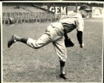 1939-46 Bucky Walters Cincinnati Reds "The Sporting News Collection Archives" Original Photo (Sporting News Collection Hologram/MEARS Photo LOA)