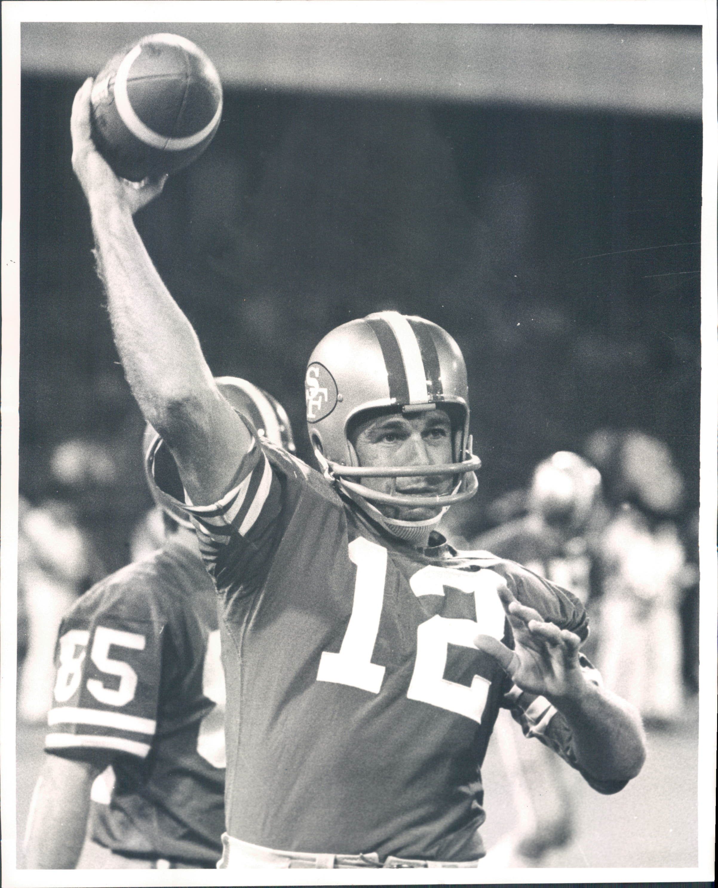 Lot Detail - 1970-72 John Brodie San Francisco 49ers The Sporting News  Collection Archives Original Photos (Sporting News Collection  Hologram/MEARS Photo LOA) - Lot of 9