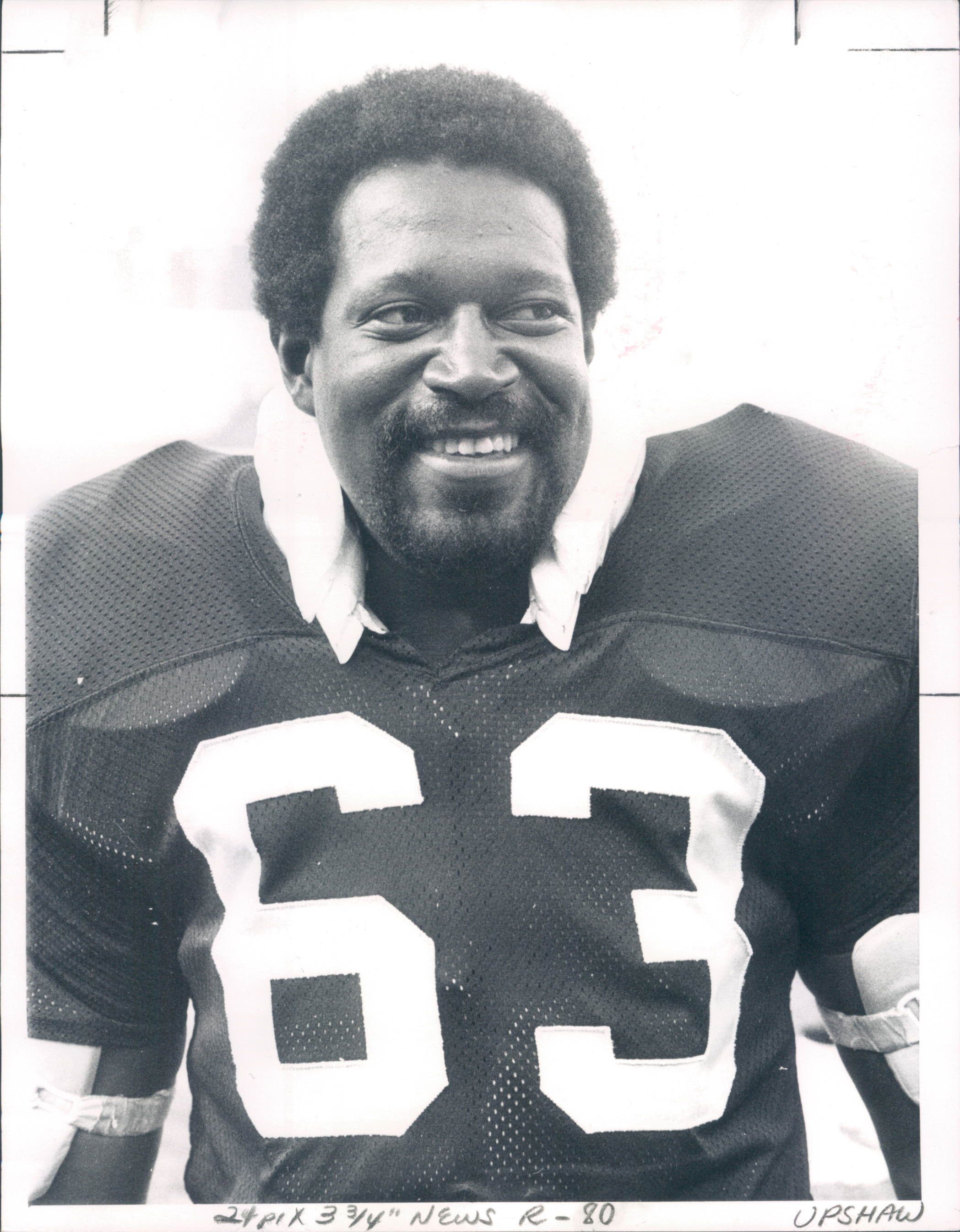 RAIDERS GENE UPSHAW SIGNED 3x5 INDEX CARD and FOOTBALL CARD