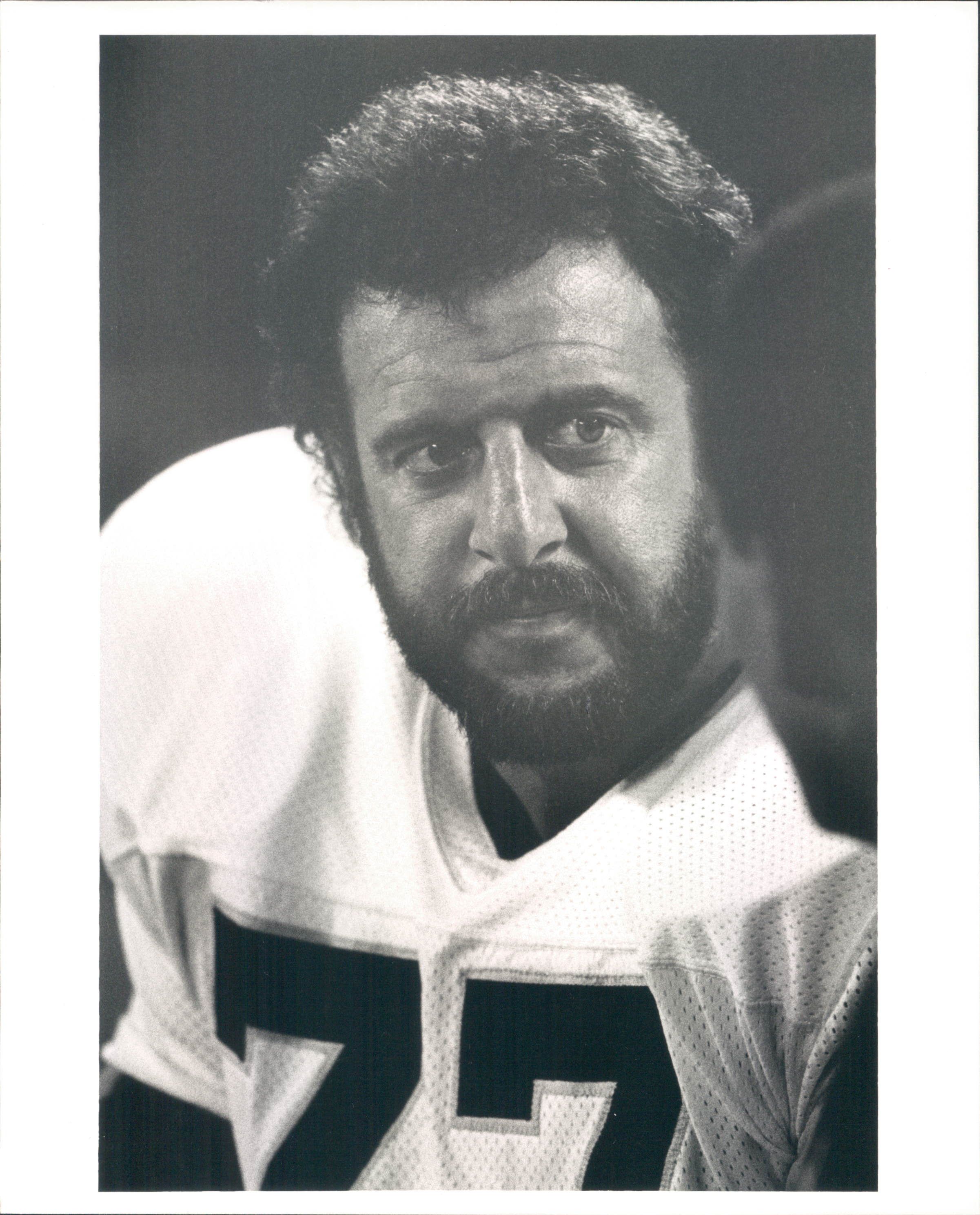 : Lyle Alzado Los Angeles Raiders 2 Card Collector