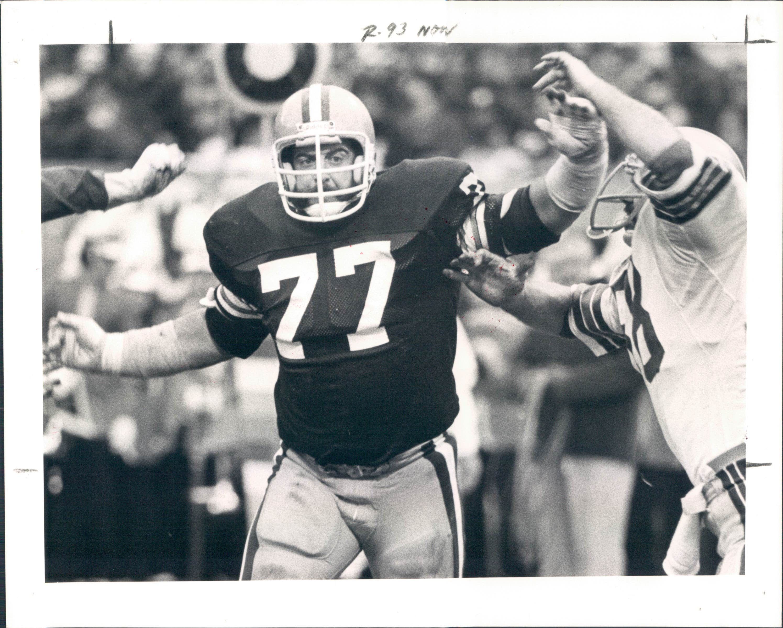 Lyle Alzado - This Day In Cleveland Browns History 8/12