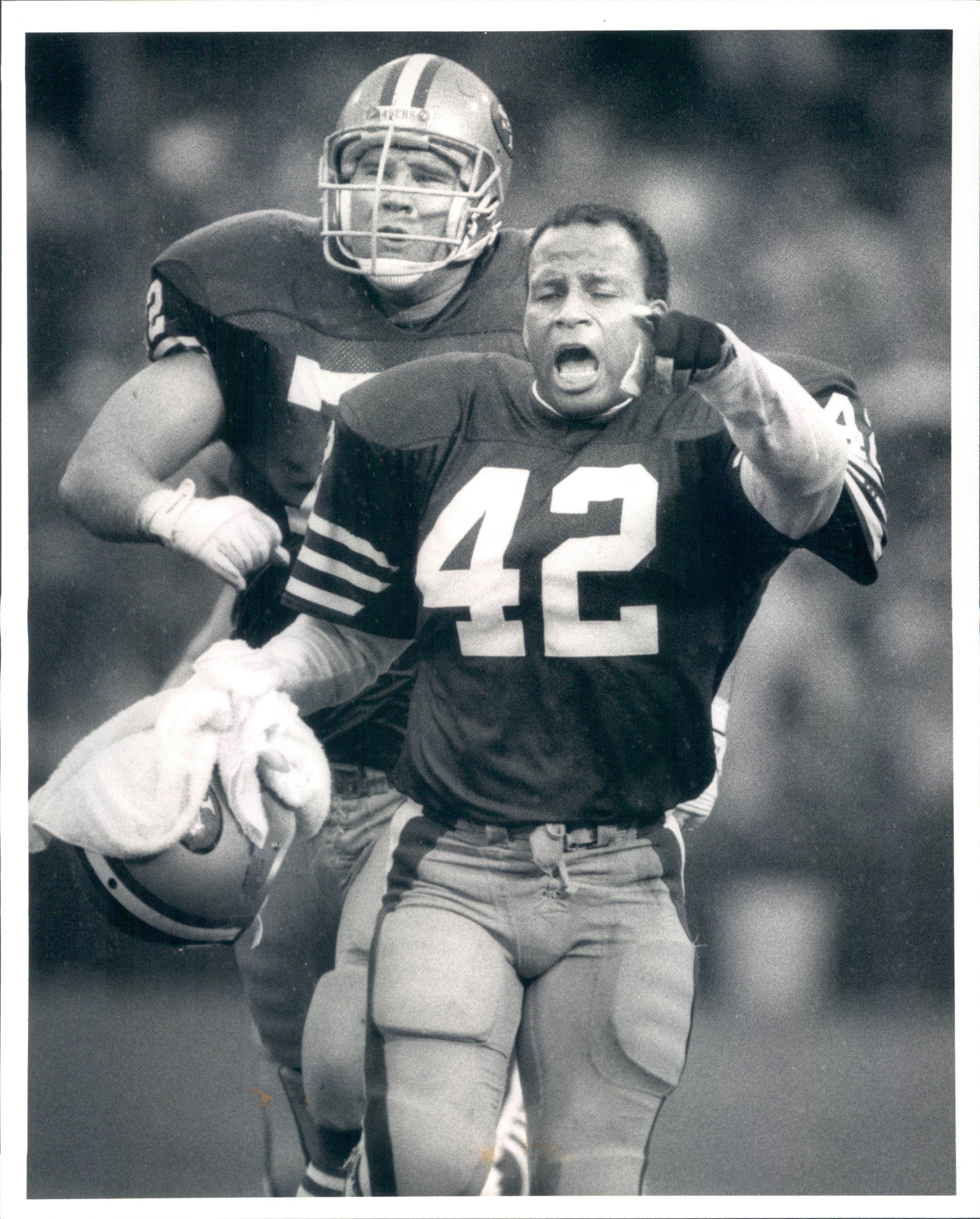 Lot Detail - 1981-94 Ronnie Lott Jets Raiders 49ers USC The Sporting News  Collection Archives Original 8 x 10 Photo (Sporting News Collection  Hologram/MEARS Photo LOA) - Lot of 14