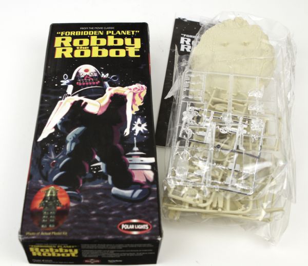 1999 Robby the Robot Forbidden Planet Model (MIB)