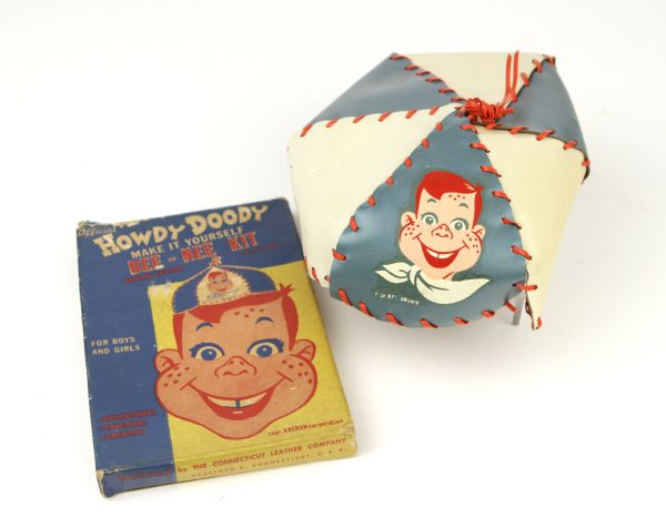 1950s Howdy Doody Bee-Nee Kit MIB