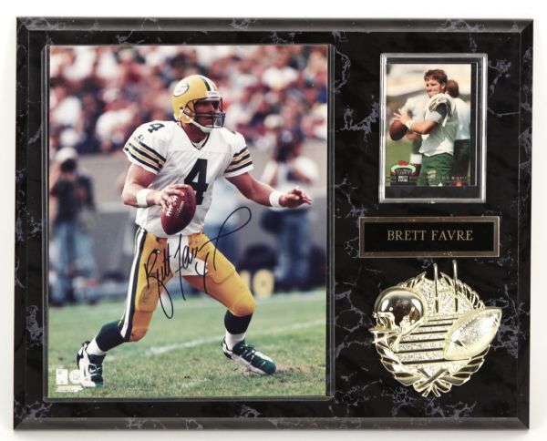 1992-96 Brett Favre Green Bay Packers Signed 8" x 10" Photo w/ 1992 Topps Stadium Club High Card - JSA 