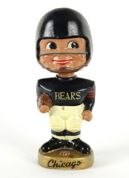 1968-70 Chicago Bears Gold Round Base Bobble Head Nodder