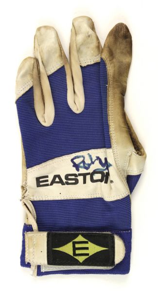 1990s Robin Yount Milwaukee Brewers Game Worn Signed Easton Batting Glove (MEARS LOA)