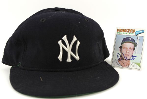 1977-78 Don Gullett New York Yankees Game Worn Cap w/Signed Card (MEARS LOA)