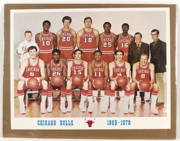1969-70 Chicago Bulls 25" x 19" Poster 