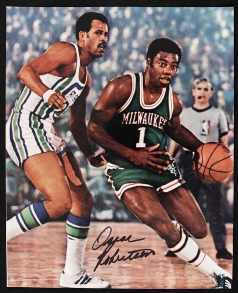 1990s Oscar Robertson Milwaukee Bucks Signed 8" x 10" Photo Rare Full Name Signature - JSA 