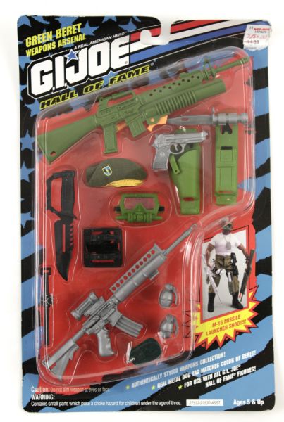 1993 GI Joe Green Beret Weapons Arsenal MOC