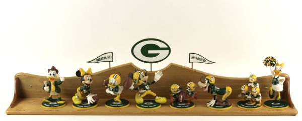 1990s Green Bay Packers Themed Disney Display w/8 Pieces & Stand