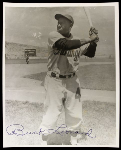 1980s Buck Leonard Negro League Hall of Famer Signed 8" x 10" Photo - JSA 