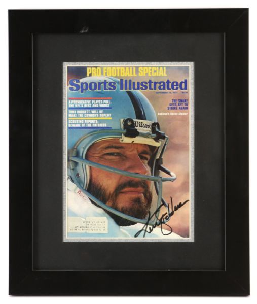 1977 September 19 Kenny Stabler Oakland Raiders Signed 15" x 18" Framed Sports Illustrated Magazine (JSA)