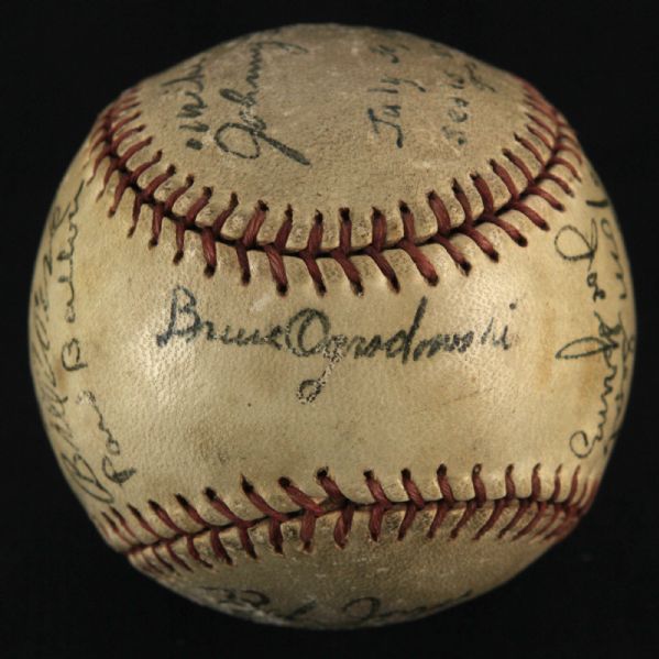 1944 San Francisco Seals PCL Team Signed Baseball w/ 17 Signatures Including Lefty ODoul, Frenchy Uhalt & More (JSA)