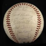 1965 Milwaukee Braves Team Signed ONL Giles Baseball w/ 30+ Signatures Including Hank Aaron, Eddie Mathews, Joe Torre & More (JSA) 