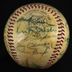 1963 Milwaukee Braves Team Signed ONL Giles Baseball w/ 31 Signatures Including Hank Aaron, Eddie Mathews, Warren Spahn & More (JSA)