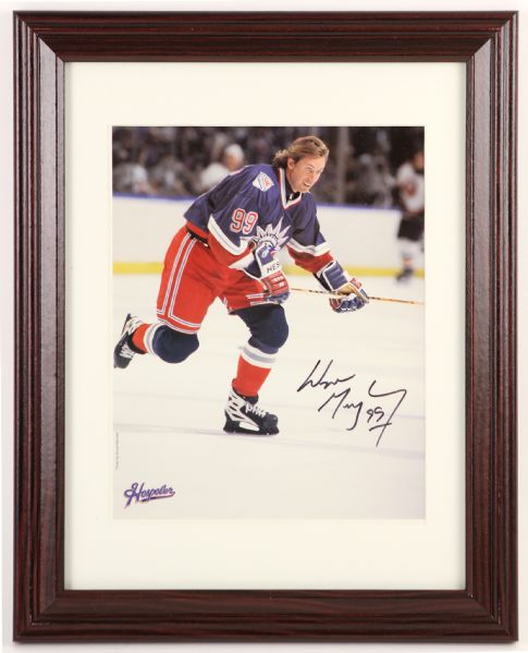 1996-99 Wayne Gretzky New York Rangers 8" x 10" (JSA)