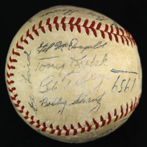 Lot Detail - 1959 New York Yankees Facsimile Stamped Team Signed Ball