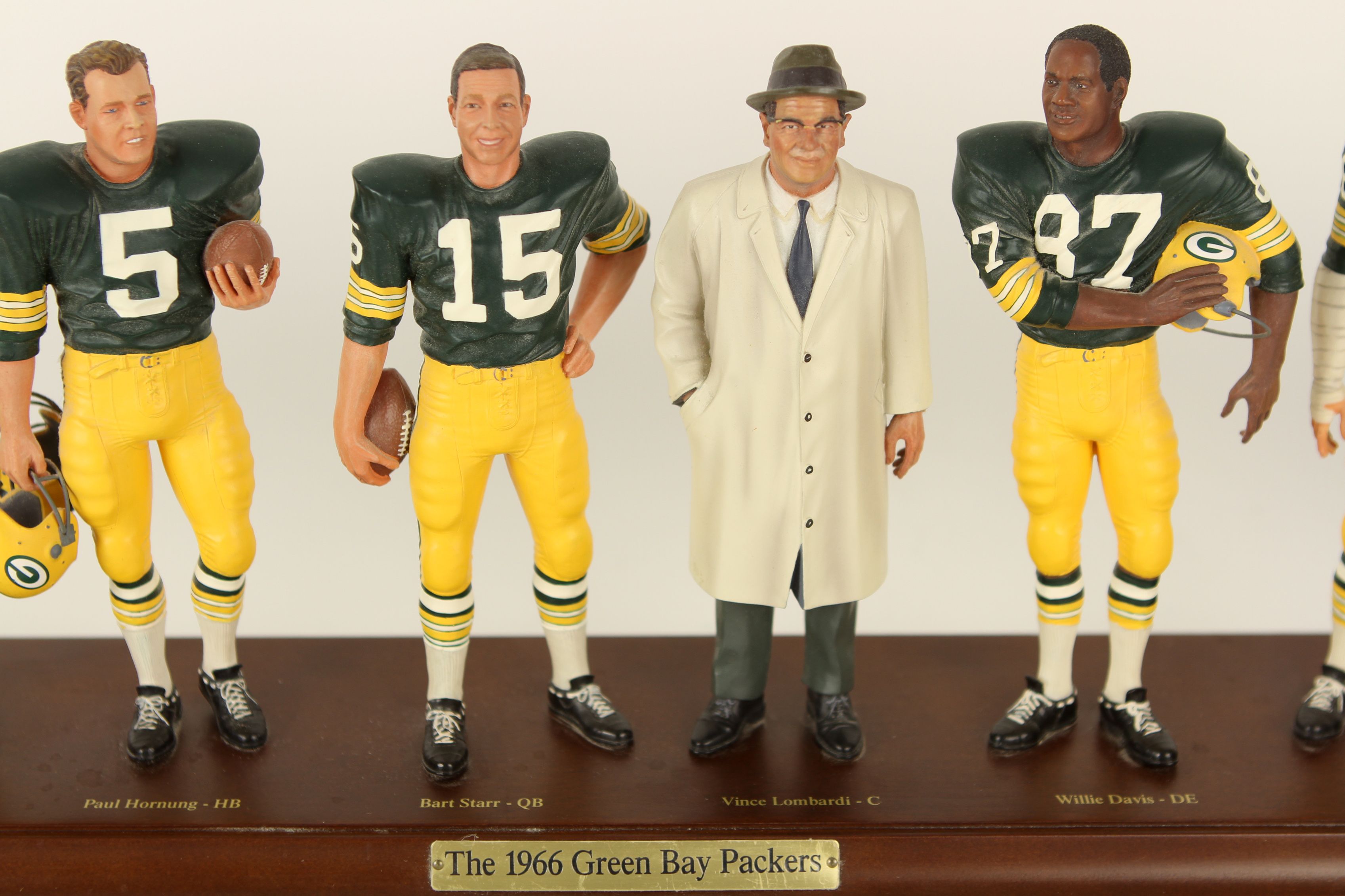 Danbury Mint 1966 Green Bay Packers Figurine Set