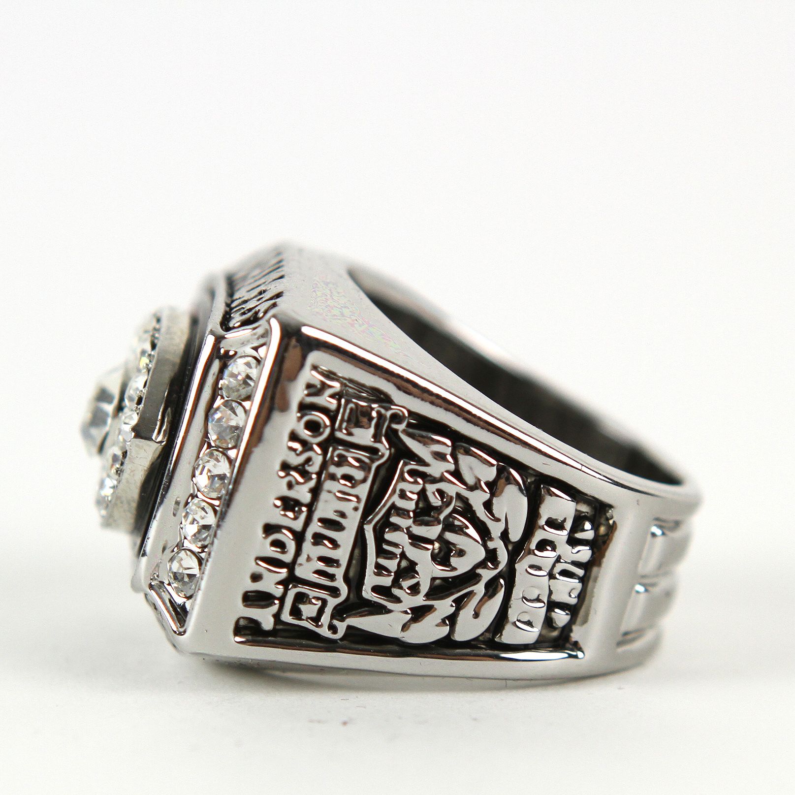 NFL 1976 Super Bowl XI Oakland Raiders Championship Replica Ring