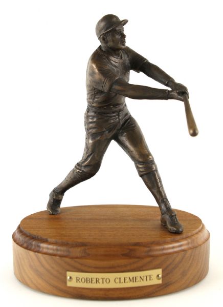 2000s Roberto Clemente Pittsburgh Pirates 9" Bronze Statue