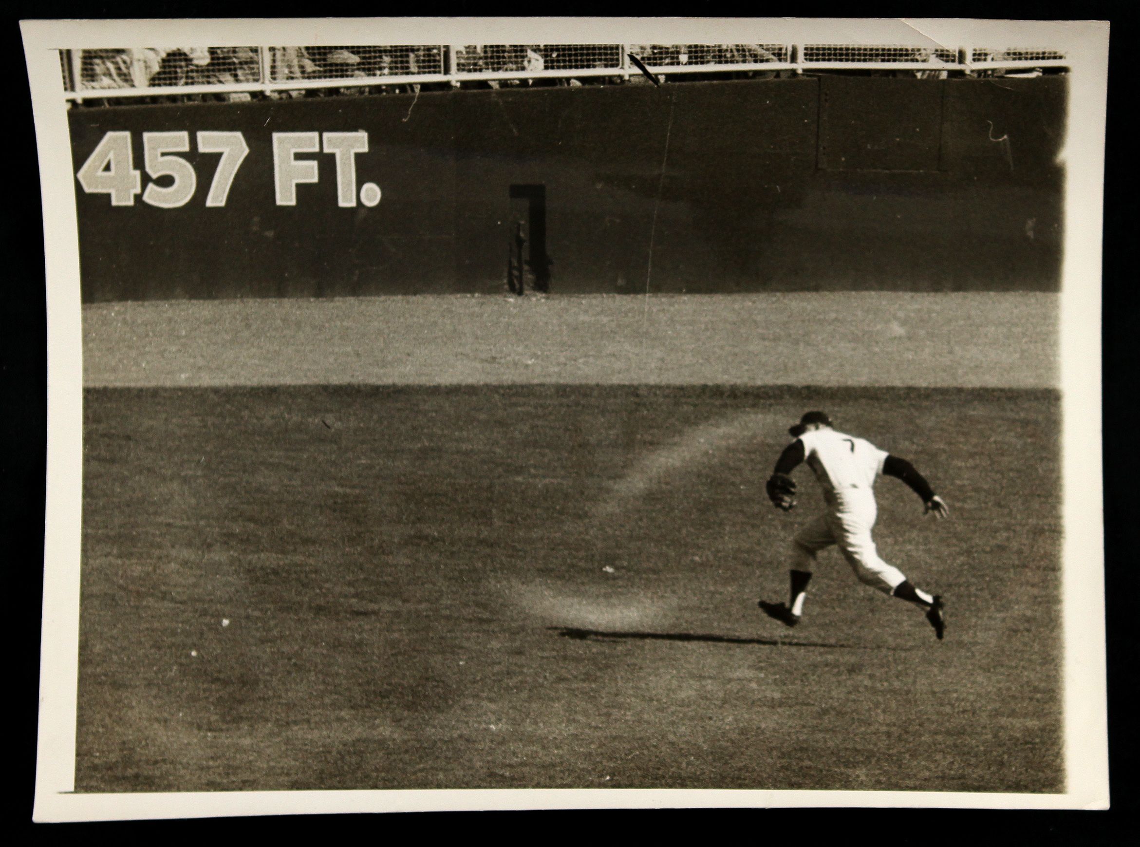 Lot Detail - 1956 Mickey Mantle Original Wire B/W Photo New York ...