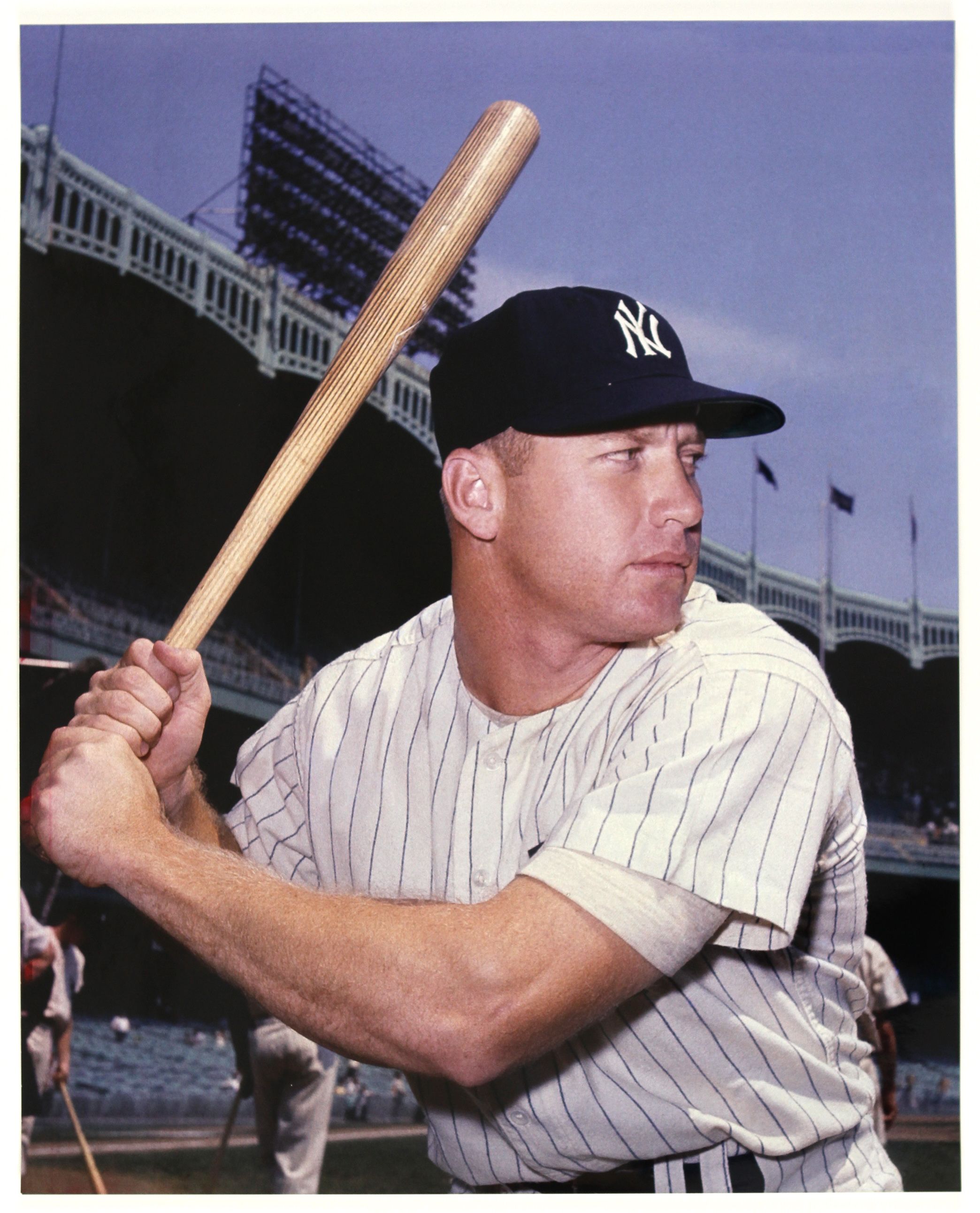 Lot Detail - 1990's Mickey Mantle New York Yankees 16" X 20" Photograph