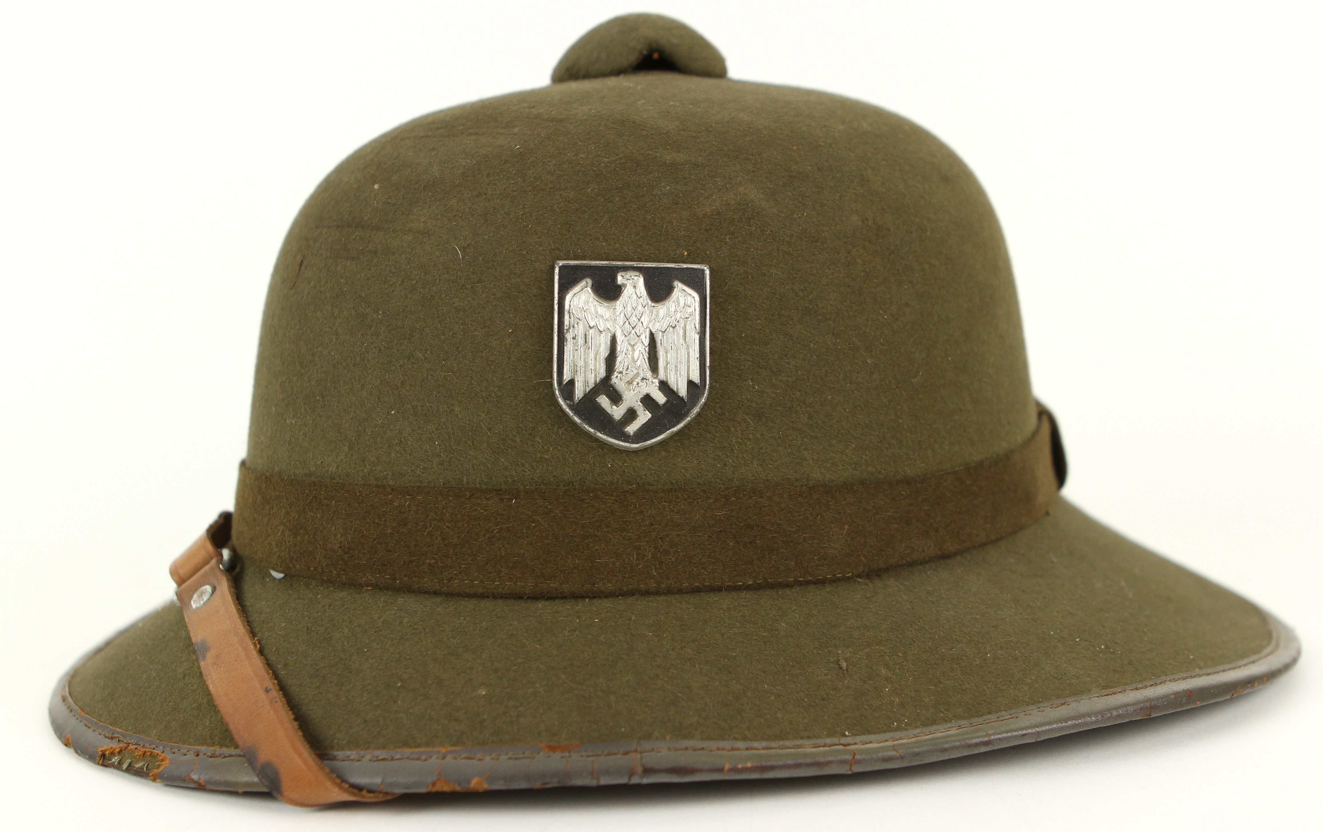 Lot Detail - 1939-1945 WW2 German Africa Corps Pith Helmet Complete