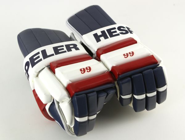 1996-99 Wayne Gretzky New York Rangers Hespeler Game Gloves (MEARS LOA) 