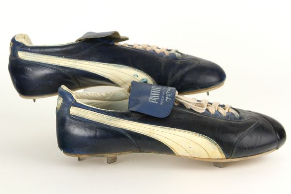 1980-87 Lee Smith Chicago Cubs Game Worn Puma Baseball Cleats (MEARS LOA)