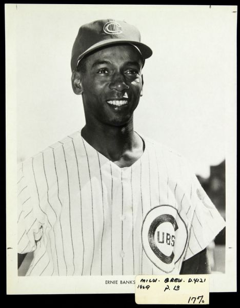 1969 Ernie Banks Chicago Cubs 8x10 B&W Original Photo