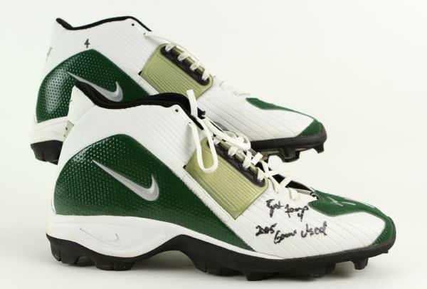 2005 Brett Favre Green Bay Packers Signed Game Worn Nike Cleats (MEARS LOA/JSA/Favre Signed COA)