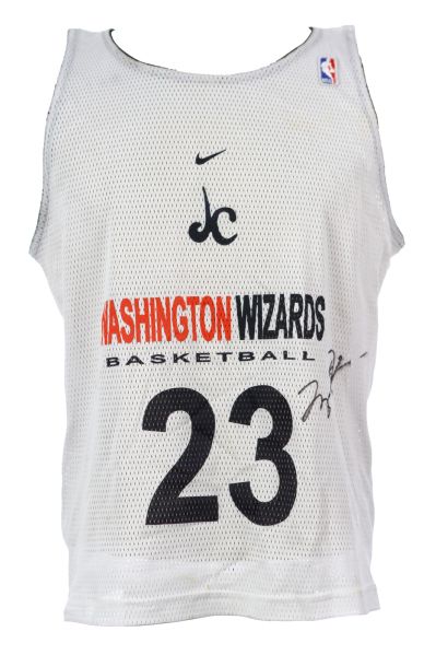 2001-03 Michael Jordan Washington Wizards Clubhouse Signed Practice Jersey (MEARS LOA)