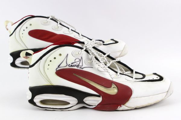 2002-03 Scottie Pippen Portland Trail Blazers Signed Game Worn Nike Sneakers (MEARS LOA/JSA)