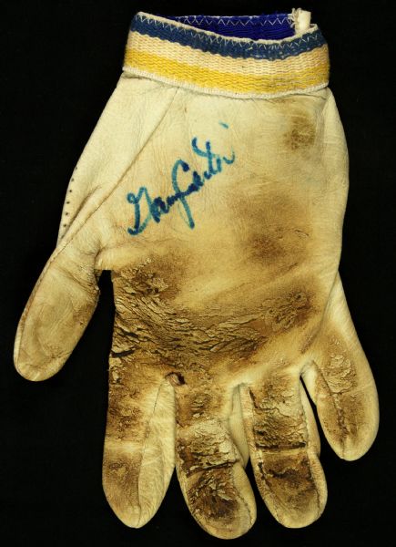 1974-84 Gary Carter Montreal Expos Signed Game Worn Saranac Batting Glove (MEARS LOA/JSA)