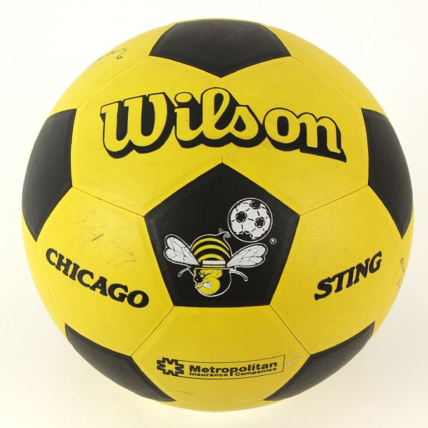 1970s Chicago Sting North American Soccer League Multi Signed Soccer Ball w/ 13 Signatures 