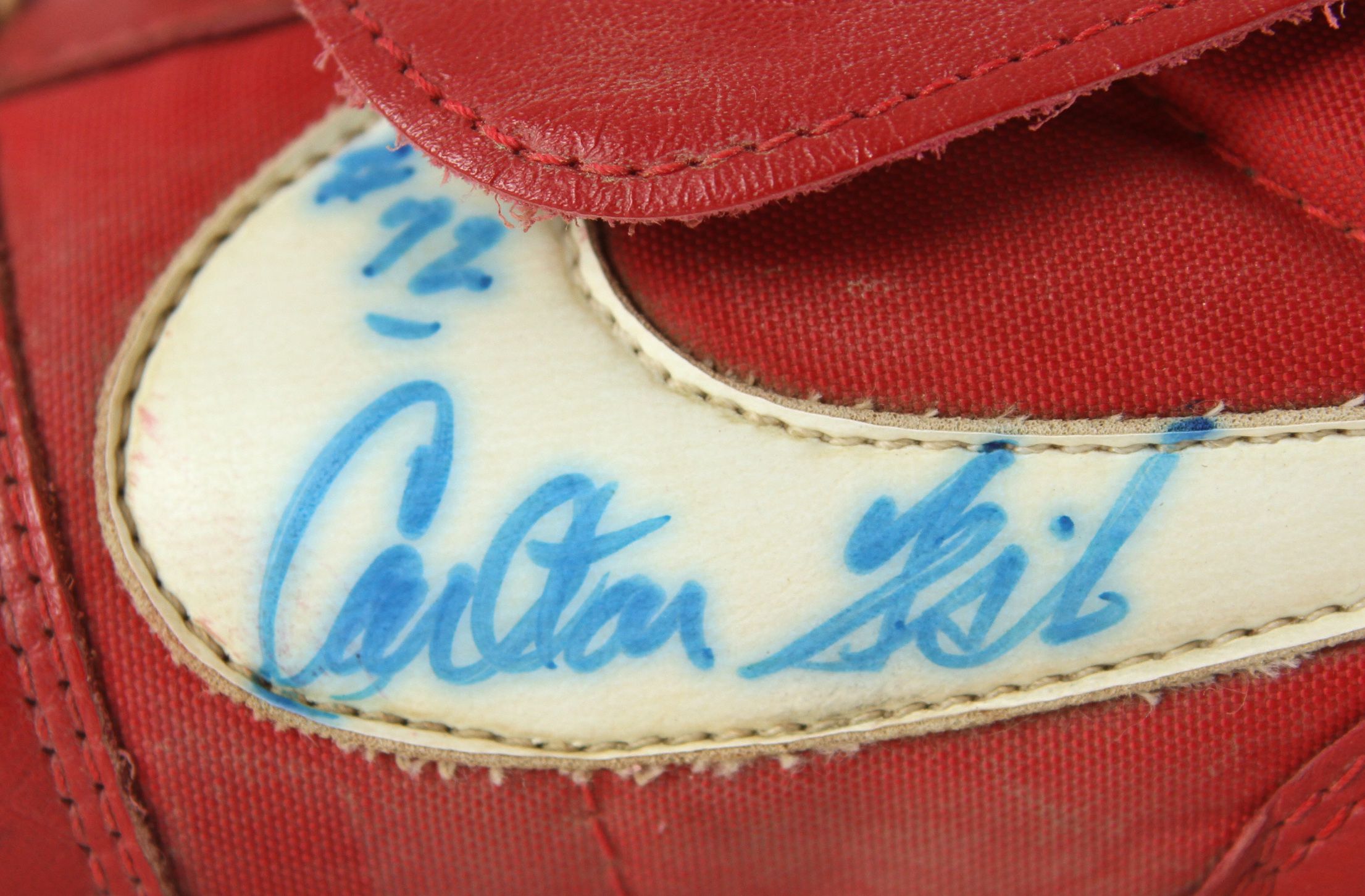 Lot Detail - 1981 Carlton Fisk Chicago White Sox Game Worn Signed Cleats  Style Match - MEARS LOA & JSA
