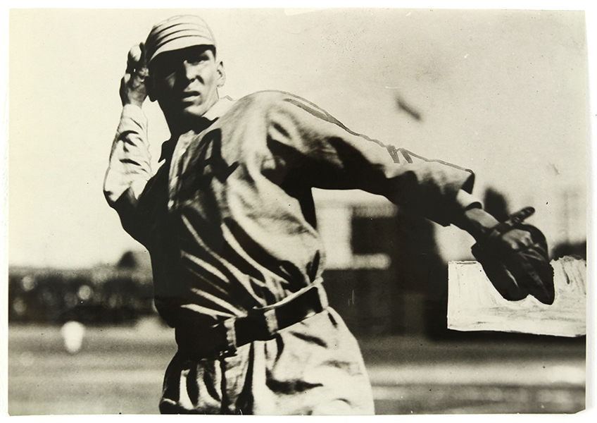 1909-12 Chief Bender Philadelphia Athletics 7" x 10" Photo 