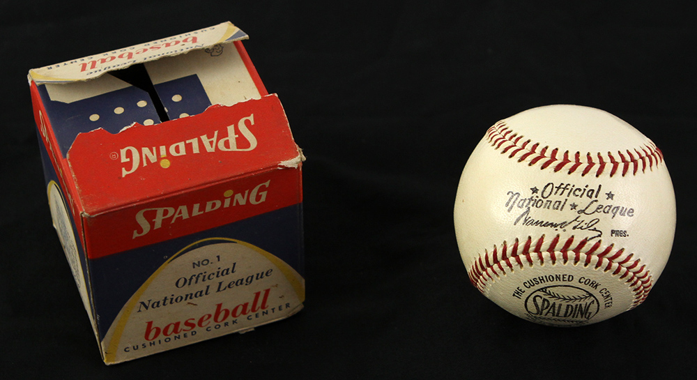 Lot Detail - 1958-62 Spalding Official National League Warren Giles 