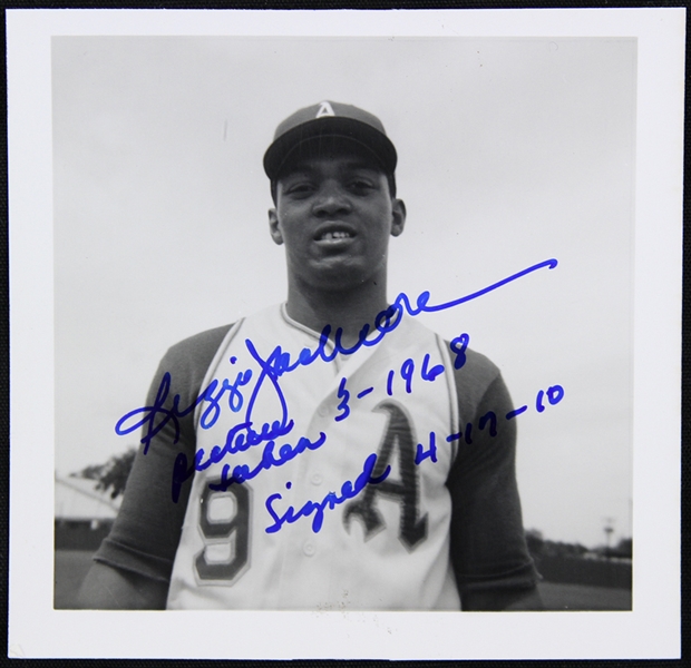 1968 Reggie Jackson Oakland Athletics Signed 3.5" x 3.5" Photo (JSA)