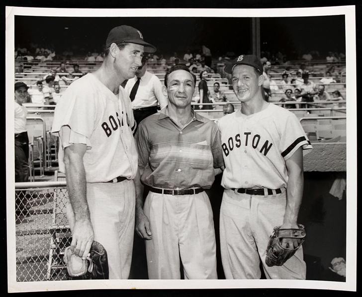 1955 Ted Williams Carmen Basilio 8" x 10" Original Photo (Carmen Basilio Estate)