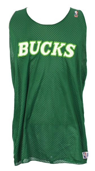 1990s Alvin Robertson Milwaukee Bucks Reversible Practice Jersey (MEARS LOA)