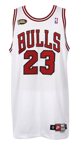 1998 Michael Jordan Chicago Bulls NBA Finals Home Jersey (MEARS LOA)