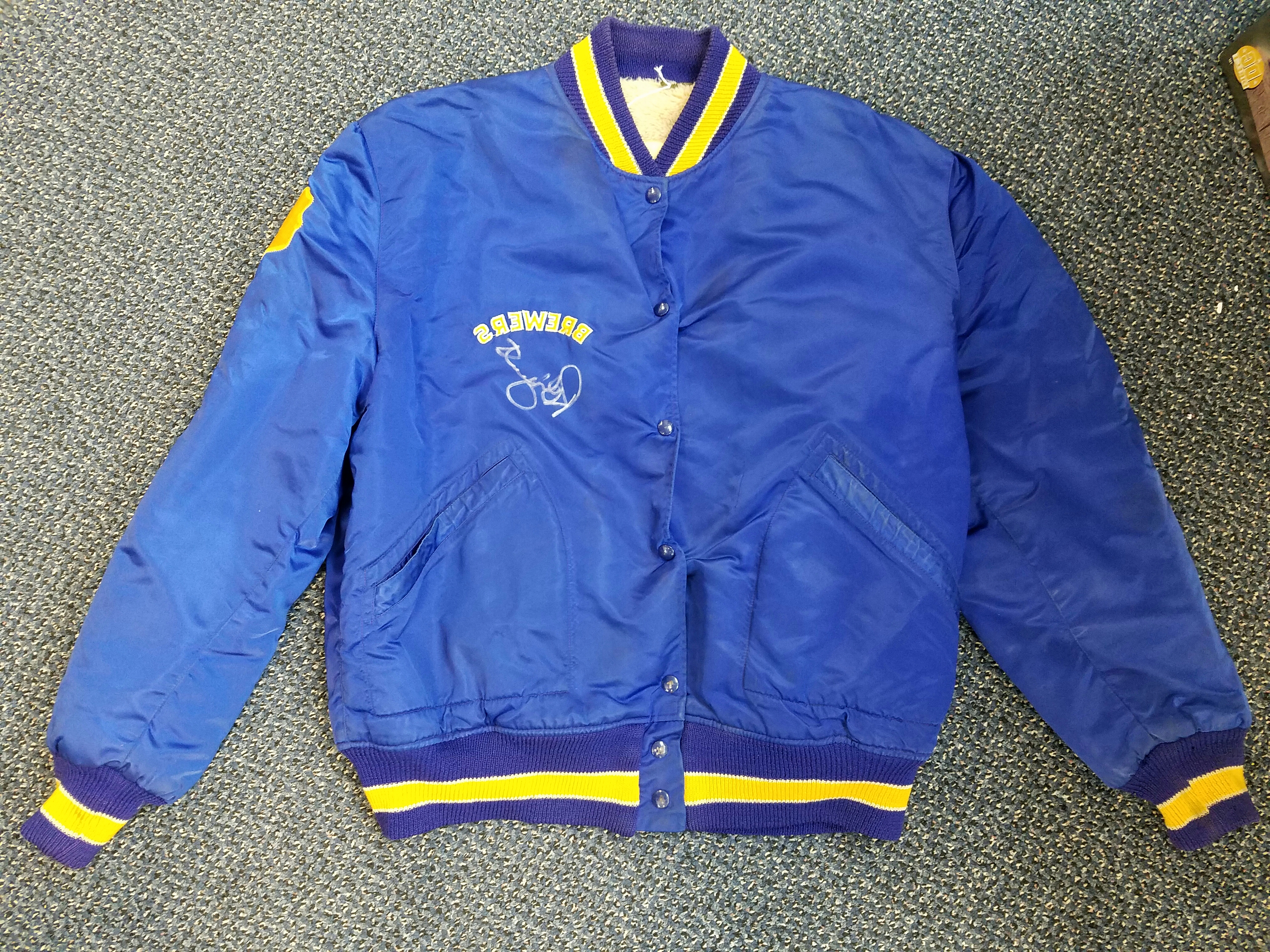 Lot Detail - 1980's Milwaukee Brewers Jacket Signed Robin Yount(JSA)