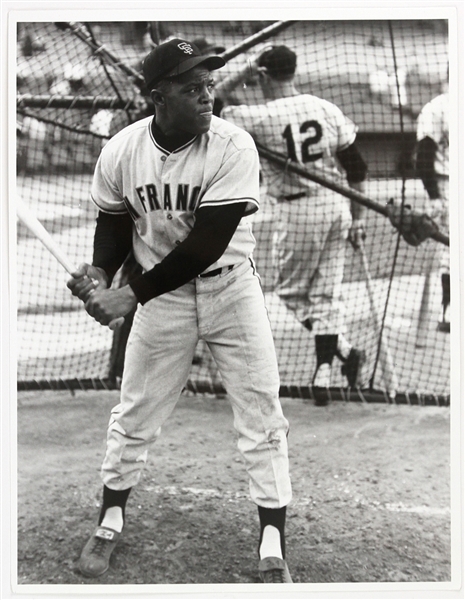 1958-68 Willie Mays San Francisco Giants 11" x 14" Original Photo