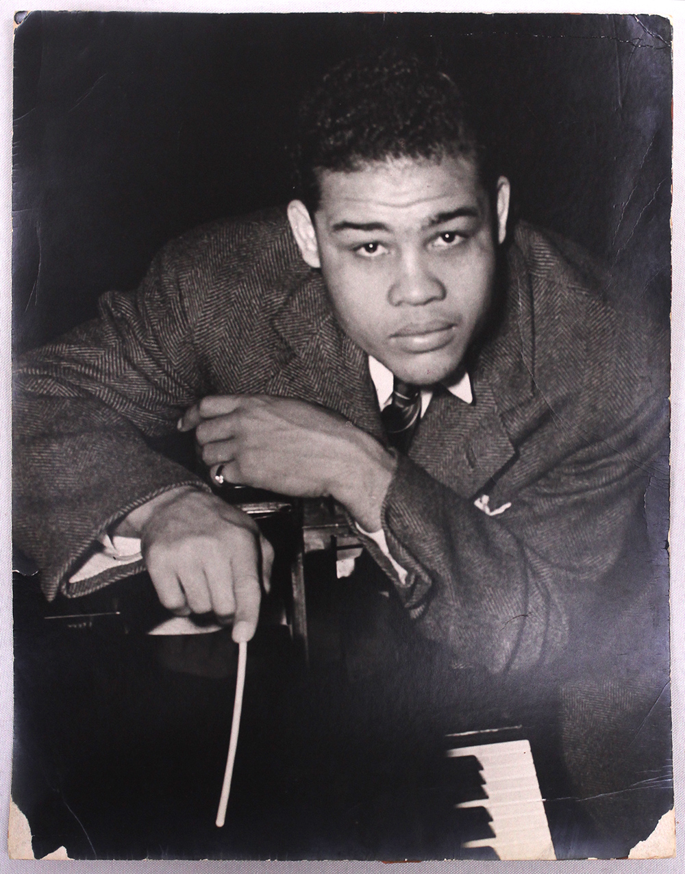 Lot Detail - 1940s to present Joe Louis Photos and Books (Lot of 75 ...