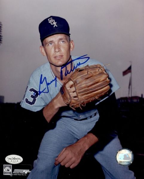 1959-69 Chicago White Sox Gary Peters Autographed 8x10 Color Photo (JSA)