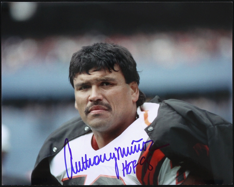 2000s Anthony Munoz Cincinnati Bengals Signed 8" x 10" Photo (JSA)